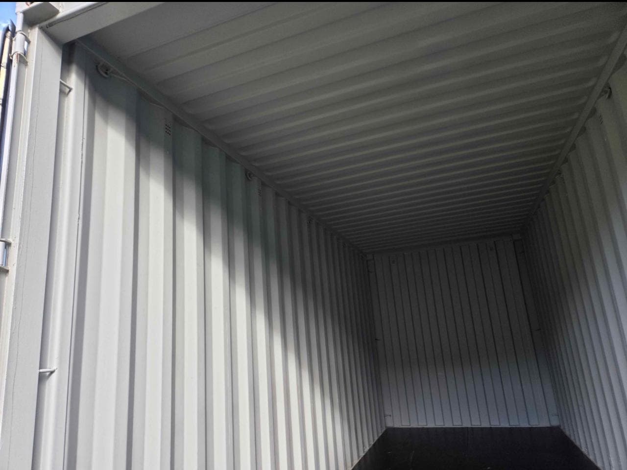 40ft Standard Wind & Water Tight (WWT)
